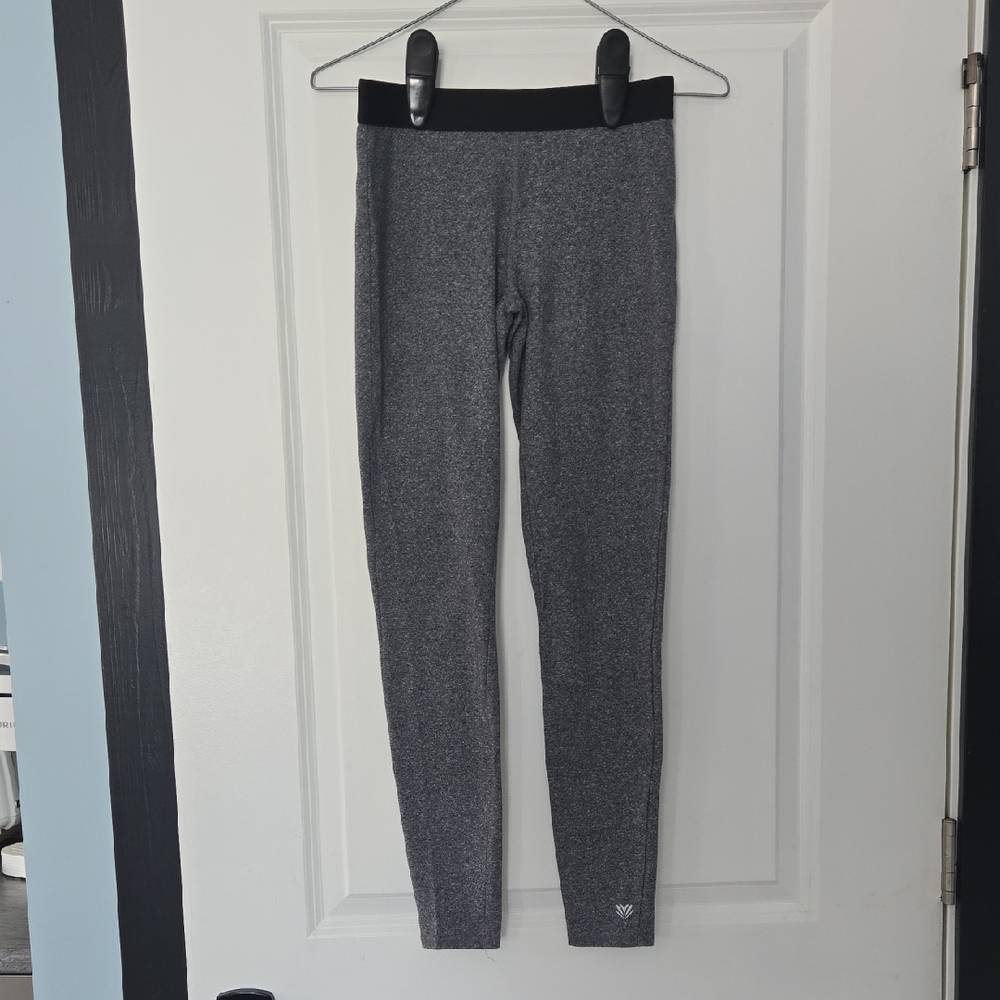 Forever Gray Leggings with Black Waistband